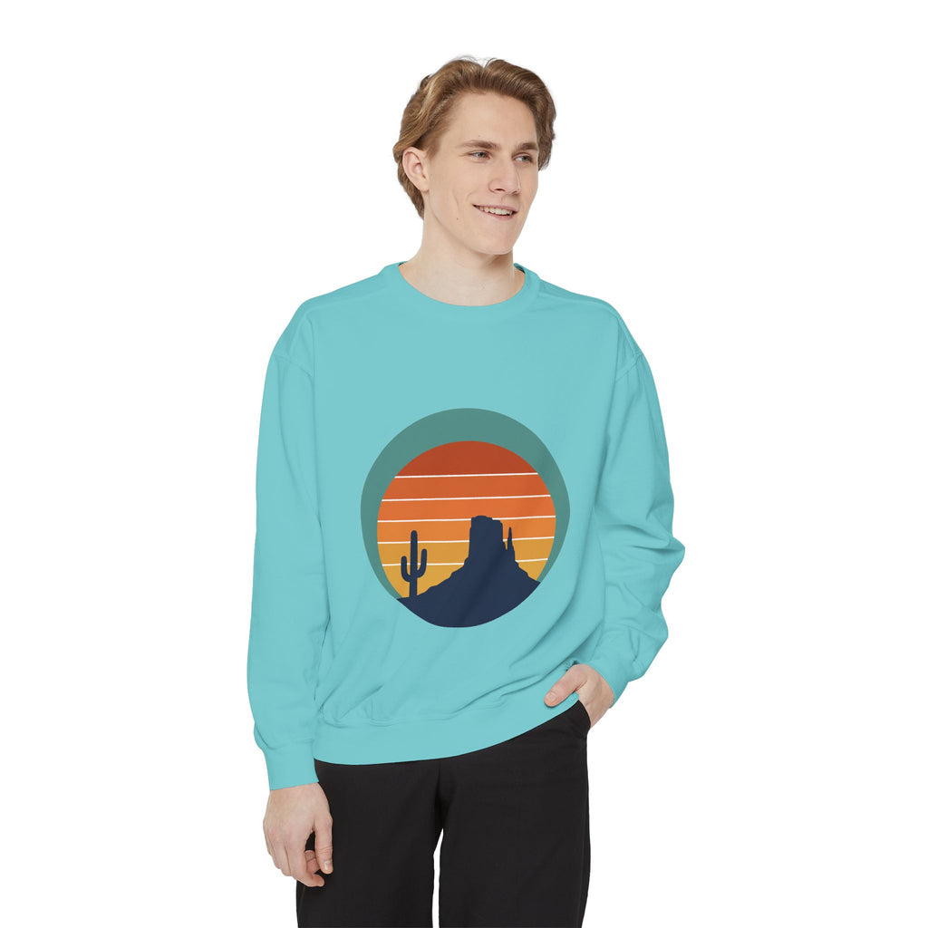 Retro Sunset Desert Shirt, Vintage Cactus Tee, Southwest Nature Gift, 70s Landscape Sweatshirt
