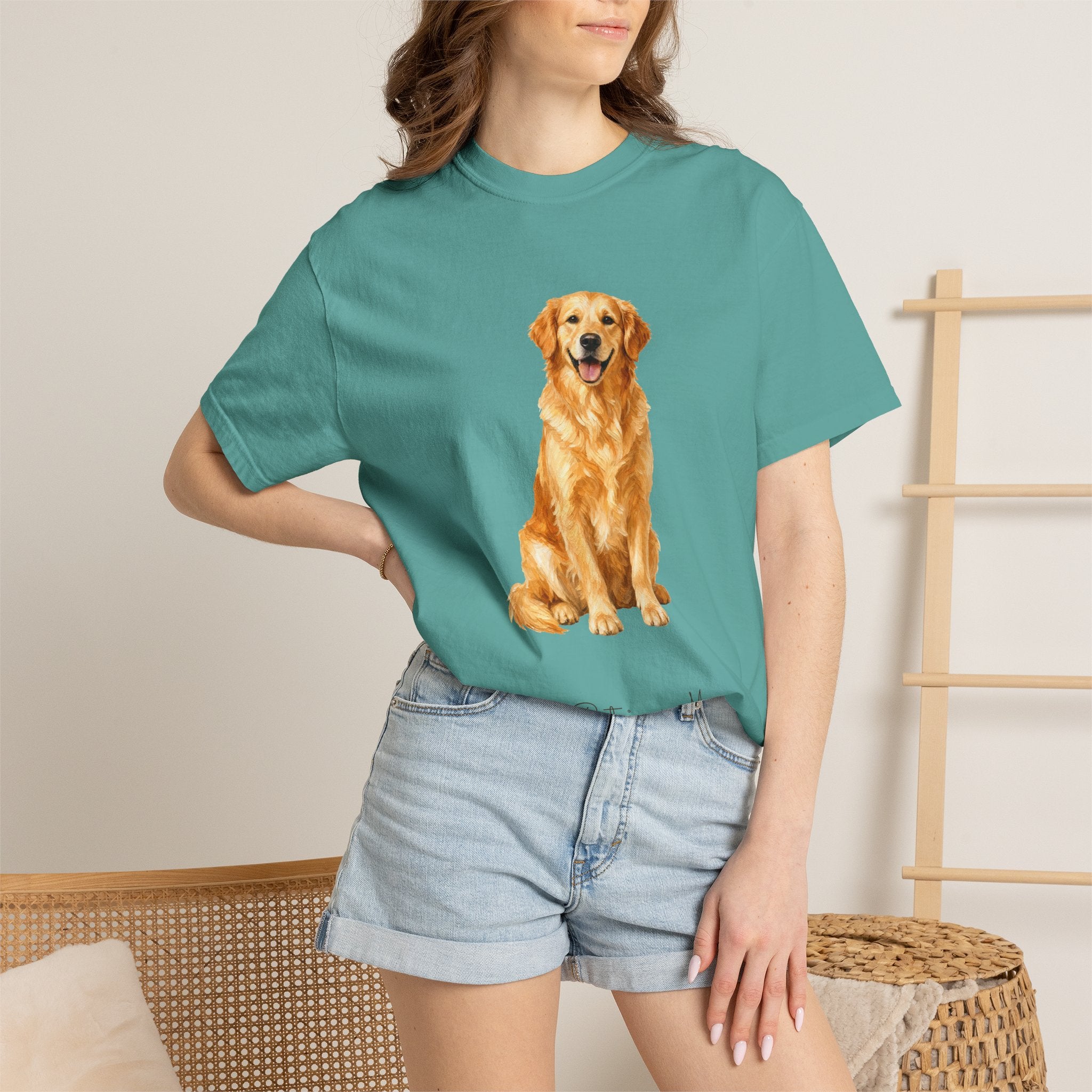 Golden Retriever Mom Shirt, Painterly Golden Dog Mom Tee, Cute Golden Lover Gift, Dog Owner Sweatshirt for Her
