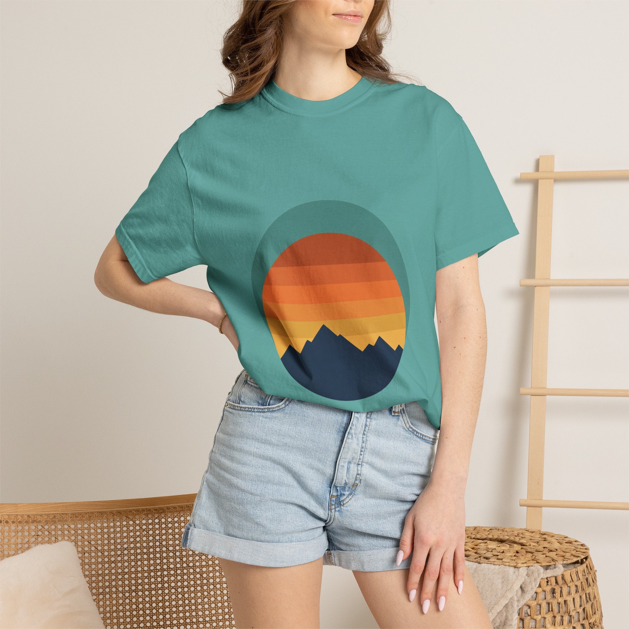 Retro Sunset Mountain Shirt, Vintage Nature Tee, Hiking Outdoor Gift, 70s Landscape Sweatshirt