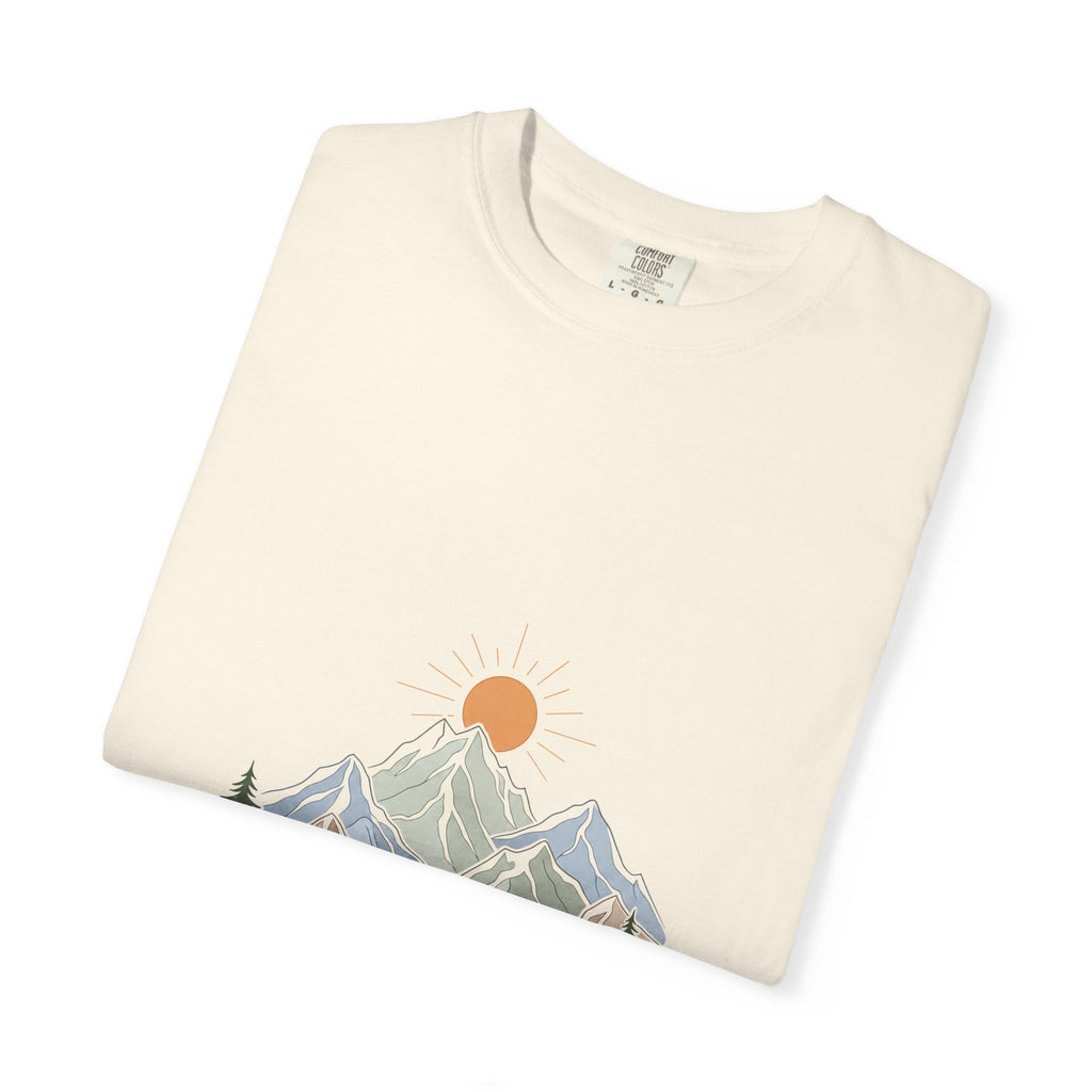 Minimalist Mountain Shirt, Wander Line Art Tee, Nature Hiking Adventure Gift, Modern Outdoor Sweatshirt