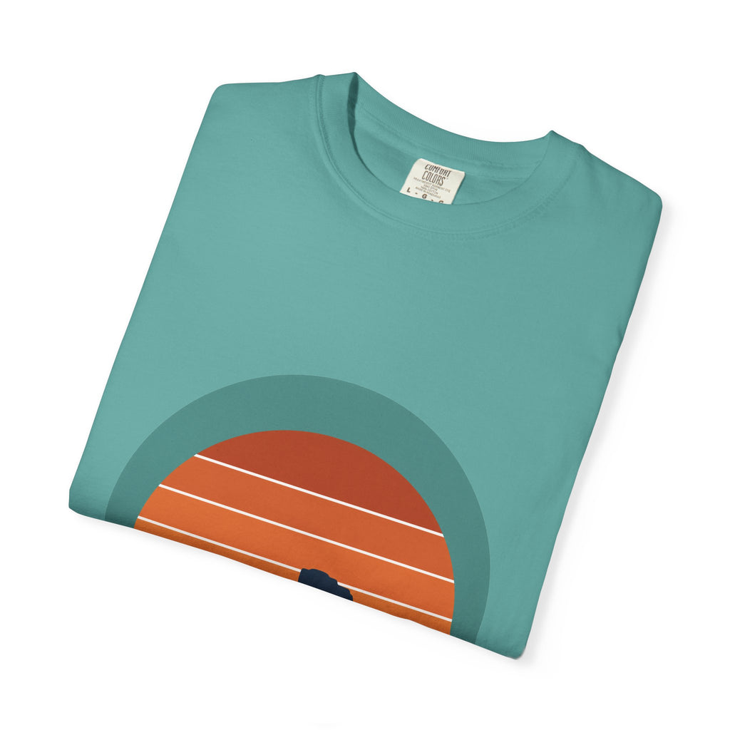 Retro Sunset Desert Shirt, Vintage Cactus Tee, Southwest Nature Gift, 70s Landscape Sweatshirt