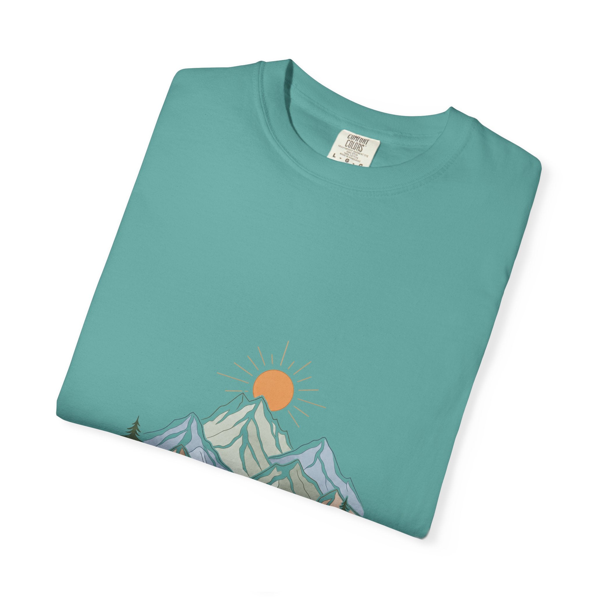 Minimalist Mountain Shirt, Wander Line Art Tee, Nature Hiking Adventure Gift, Modern Outdoor Sweatshirt