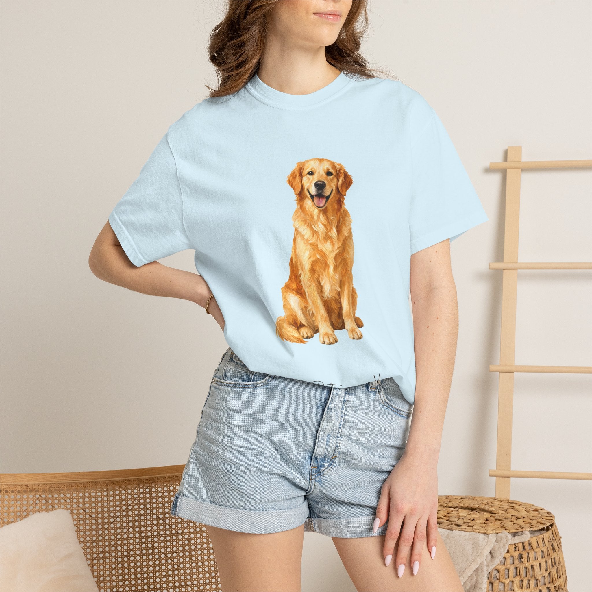 Golden Retriever Mom Shirt, Painterly Golden Dog Mom Tee, Cute Golden Lover Gift, Dog Owner Sweatshirt for Her