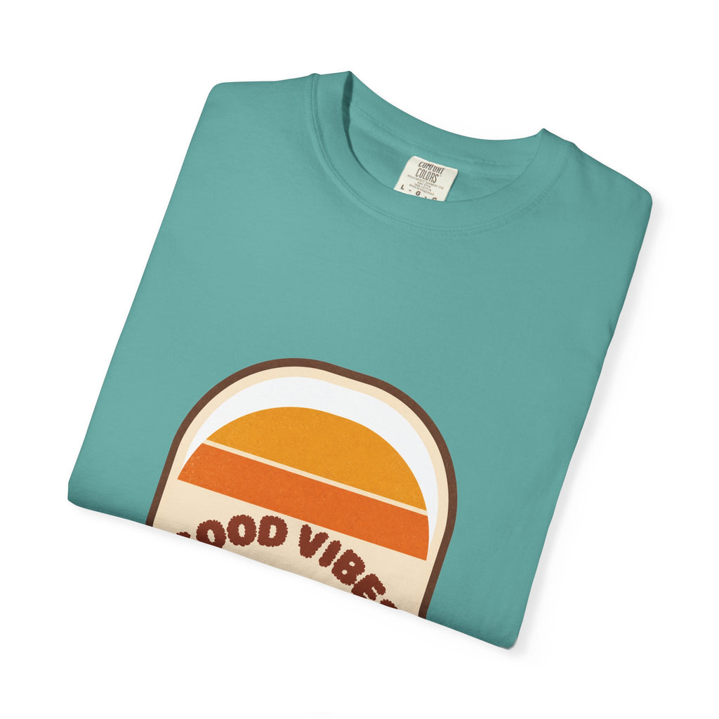 Good Vibes Retro Sunset Shirt, 70s Aesthetic Tee, Vintage Sunset Stripes Gift, Groovy Summer Sweatshirt