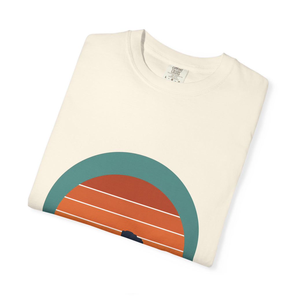Retro Sunset Desert Shirt, Vintage Cactus Tee, Southwest Nature Gift, 70s Landscape Sweatshirt