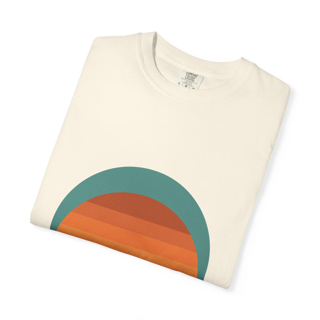Retro Sunset Mountain Shirt, Vintage Nature Tee, Hiking Outdoor Gift, 70s Landscape Sweatshirt