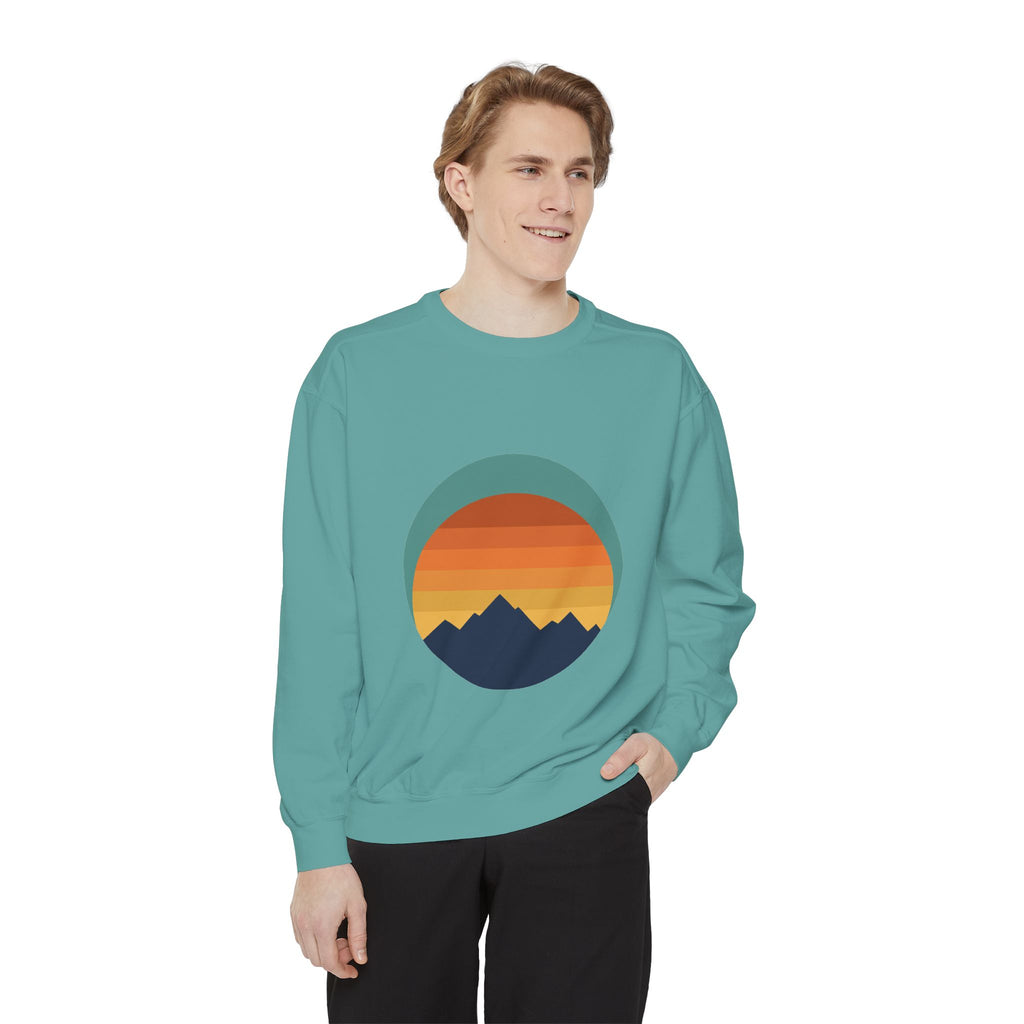 Retro Sunset Mountain Shirt, Vintage Nature Tee, Hiking Outdoor Gift, 70s Landscape Sweatshirt
