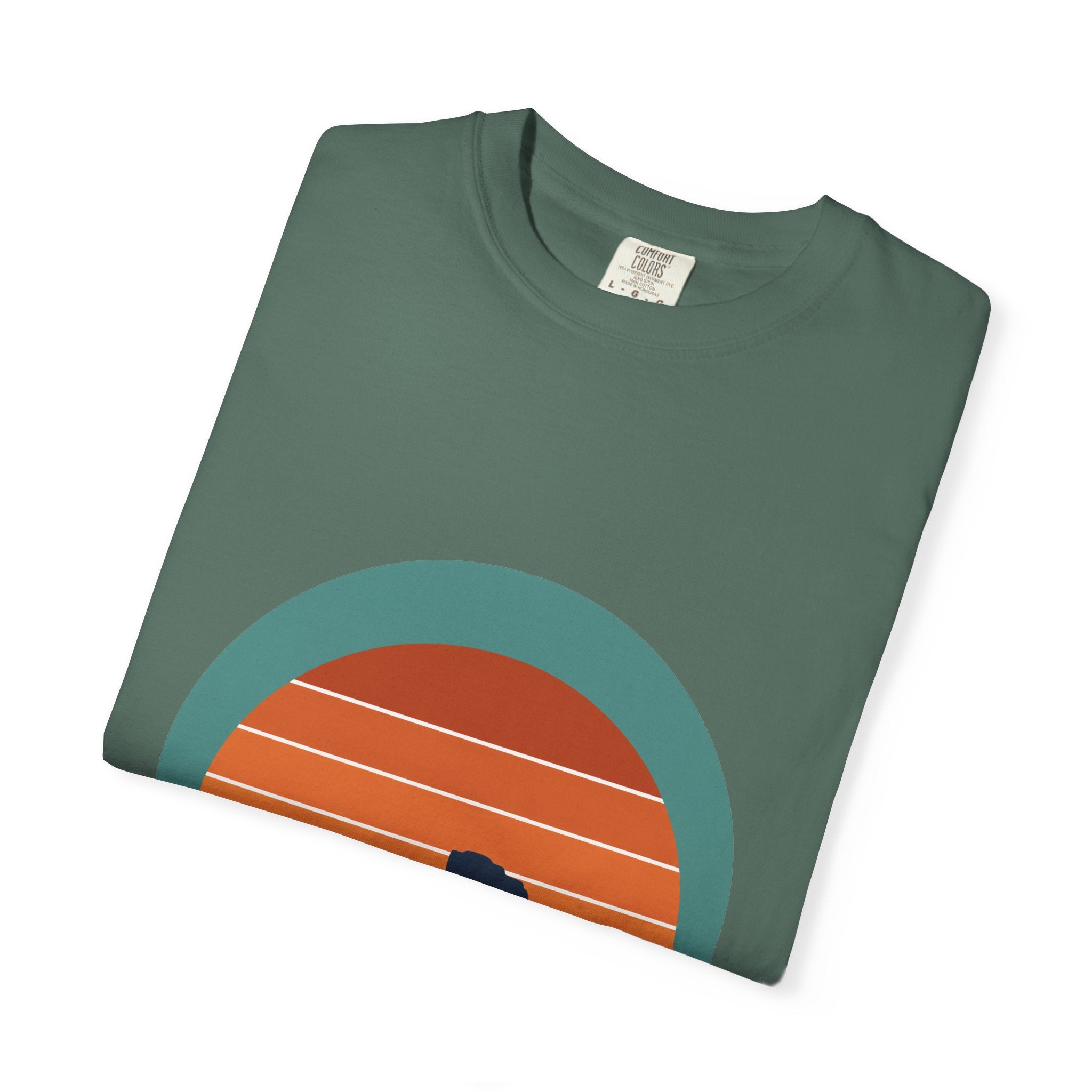 Retro Sunset Desert Shirt, Vintage Cactus Tee, Southwest Nature Gift, 70s Landscape Sweatshirt
