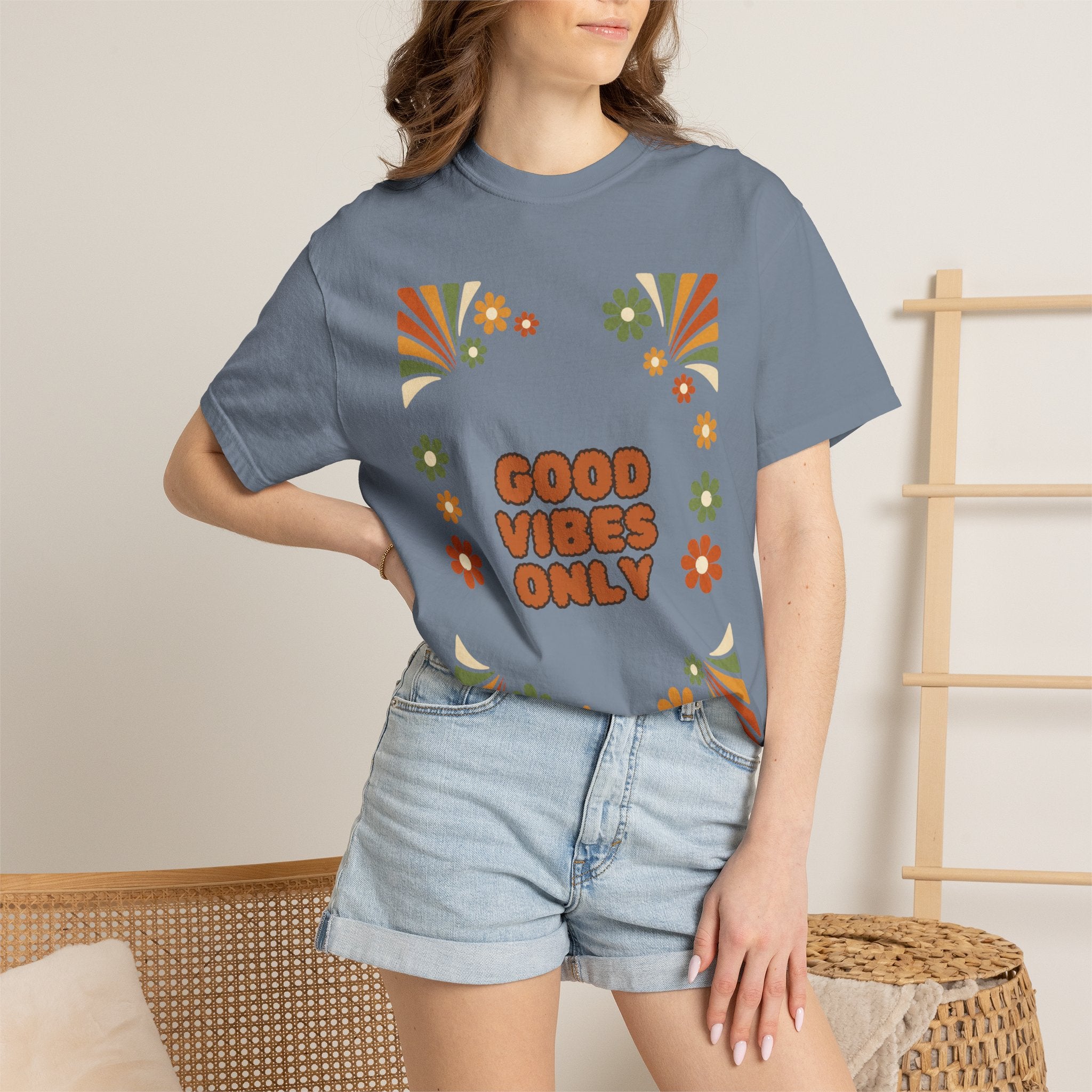 Good Vibes Only Shirt, Retro Groovy Tee, 70s Aesthetic Gift, Positive Affirmation Sweatshirt