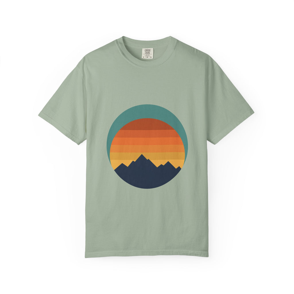 Retro Sunset Mountain Shirt, Vintage Nature Tee, Hiking Outdoor Gift, 70s Landscape Sweatshirt