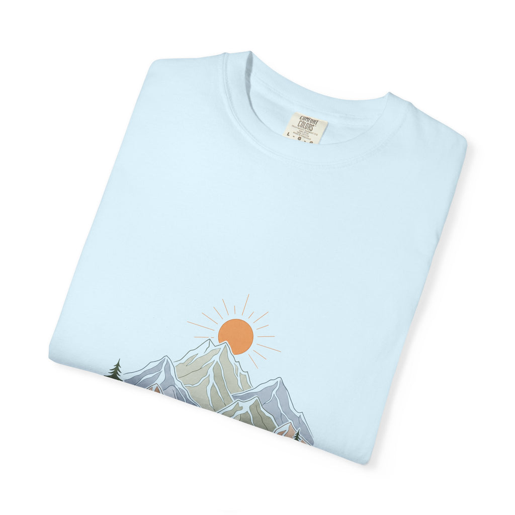 Minimalist Mountain Shirt, Wander Line Art Tee, Nature Hiking Adventure Gift, Modern Outdoor Sweatshirt